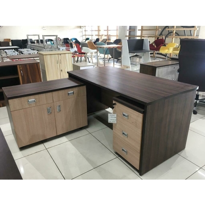 DEVEN Executive Table with Both side pedestal unit