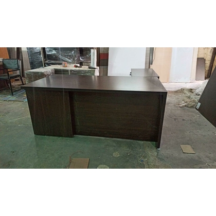 Shreshth Executive Table with One side pedestal unit and E.R.U