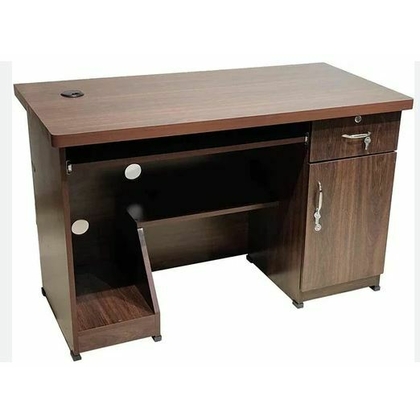 Castlery 1525 millimeter X 915 millimeter (mm LxD) Executive Computer Table