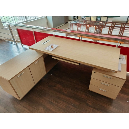 SIVICX Executive Table with One side pedestal unit and E.R.U