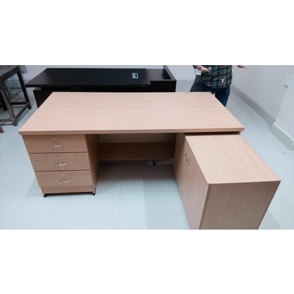 DEVENT COLLECTION Executive Table with One side E.R.U unit