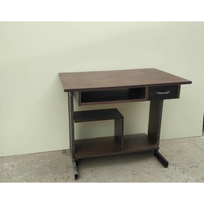 Unbranded 915 millimeter X 610 millimeter (mm LxD) Executive Computer Table